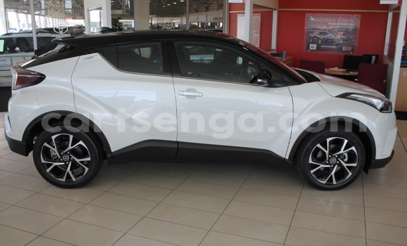 Acheter Occasion Voiture Toyota C-HR Blanc à Manzini, Manzini Acheter Occasion Voiture Toyota C-HR Blanc à Manzini, Manzini