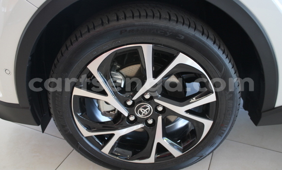 Acheter Occasion Voiture Toyota C-HR Blanc à Manzini, Manzini Acheter Occasion Voiture Toyota C-HR Blanc à Manzini, Manzini