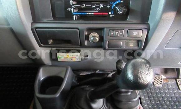 Buy Used Toyota Land Cruiser Beige Car in Mbabane in Manzini Buy Used Toyota Land Cruiser Beige Car in Mbabane in Manzini