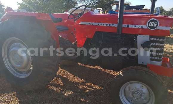 Buy Used Caterpillar 120 Red Truck in Mbabane in Manzini Buy Used Caterpillar 120 Red Truck in Mbabane in Manzini