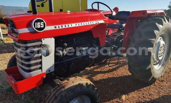 Buy Used Caterpillar 120 Red Truck in Mbabane in Manzini Buy Used Caterpillar 120 Red Truck in Mbabane in Manzini