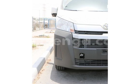 Acheter Import Voiture Toyota Hiace Blanc à Import - Dubai, Hhohho Acheter Import Voiture Toyota Hiace Blanc à Import - Dubai, Hhohho
