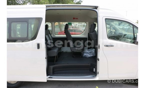 Acheter Import Voiture Toyota Hiace Blanc à Import - Dubai, Hhohho Acheter Import Voiture Toyota Hiace Blanc à Import - Dubai, Hhohho