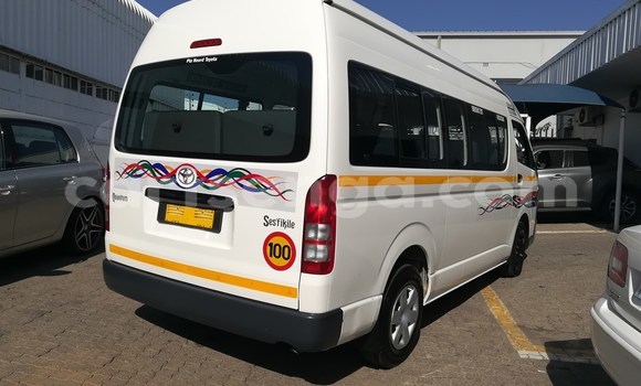 Acheter Occasion Voiture Toyota Sprinter Blanc à Malkerns, Manzini Acheter Occasion Voiture Toyota Sprinter Blanc à Malkerns, Manzini