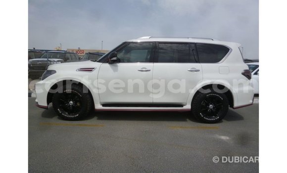 Acheter Import Voiture Nissan Patrol Blanc à Import - Dubai, Hhohho Acheter Import Voiture Nissan Patrol Blanc à Import - Dubai, Hhohho