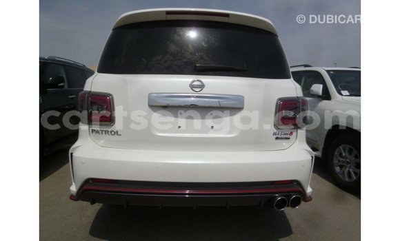 Acheter Import Voiture Nissan Patrol Blanc à Import - Dubai, Hhohho Acheter Import Voiture Nissan Patrol Blanc à Import - Dubai, Hhohho