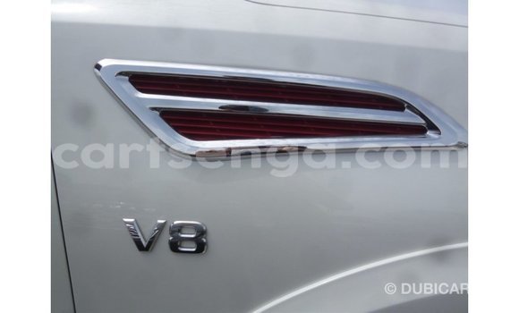 Acheter Import Voiture Nissan Patrol Blanc à Import - Dubai, Hhohho Acheter Import Voiture Nissan Patrol Blanc à Import - Dubai, Hhohho