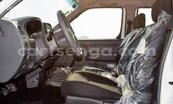 Nunua Imported Nissan NP 300 White Gari ndani ya Import - Dubai nchini Hhohho Nunua Imported Nissan NP 300 White Gari ndani ya Import - Dubai nchini Hhohho
