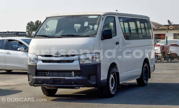Buy Import Toyota Hiace White Car in Import - Dubai in Hhohho Buy Import Toyota Hiace White Car in Import - Dubai in Hhohho