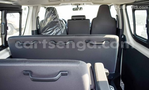 Buy Import Toyota Hiace White Car in Import - Dubai in Hhohho Buy Import Toyota Hiace White Car in Import - Dubai in Hhohho