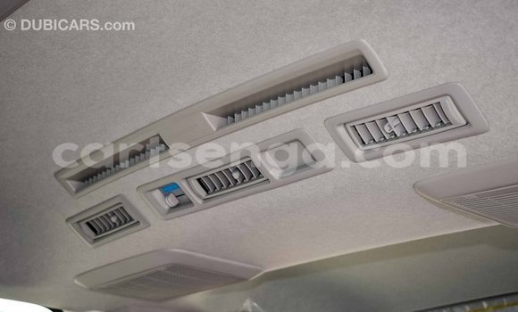 Buy Import Toyota Hiace White Car in Import - Dubai in Hhohho Buy Import Toyota Hiace White Car in Import - Dubai in Hhohho