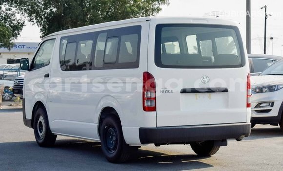 Buy Import Toyota Hiace White Car in Import - Dubai in Hhohho Buy Import Toyota Hiace White Car in Import - Dubai in Hhohho