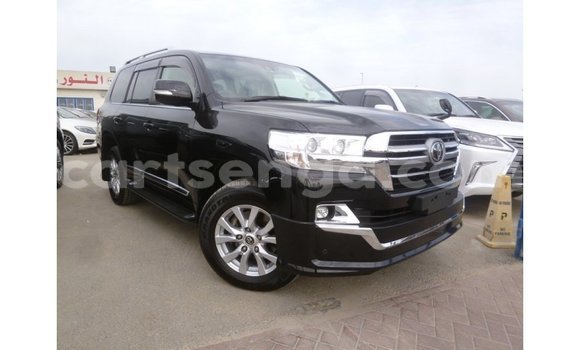 Nunua Imported Toyota Land Cruiser Black Gari ndani ya Import - Dubai nchini Hhohho Nunua Imported Toyota Land Cruiser Black Gari ndani ya Import - Dubai nchini Hhohho
