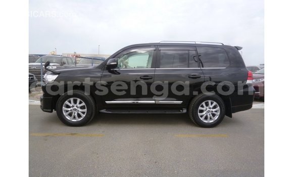 Nunua Imported Toyota Land Cruiser Black Gari ndani ya Import - Dubai nchini Hhohho Nunua Imported Toyota Land Cruiser Black Gari ndani ya Import - Dubai nchini Hhohho