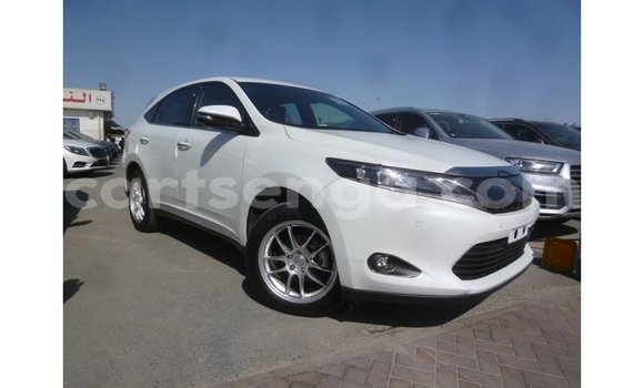 Nunua Imported Toyota Harrier White Gari ndani ya Import - Dubai nchini Hhohho Nunua Imported Toyota Harrier White Gari ndani ya Import - Dubai nchini Hhohho