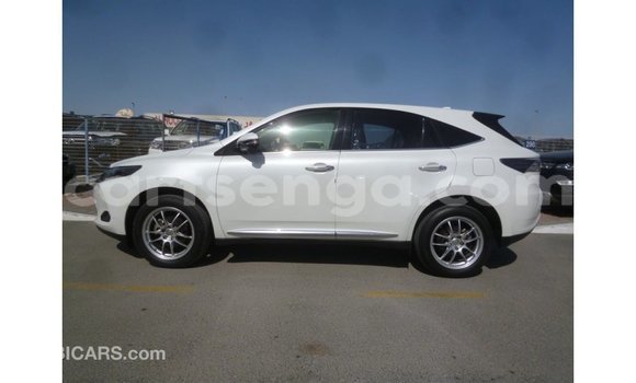 Nunua Imported Toyota Harrier White Gari ndani ya Import - Dubai nchini Hhohho Nunua Imported Toyota Harrier White Gari ndani ya Import - Dubai nchini Hhohho