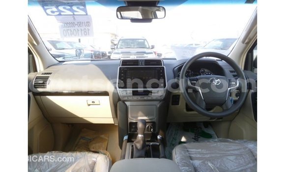 Nunua Imported Toyota Prado Black Gari ndani ya Import - Dubai nchini Hhohho Nunua Imported Toyota Prado Black Gari ndani ya Import - Dubai nchini Hhohho