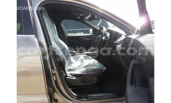 Acheter Import Voiture Jaguar F-Pace Autre à Import - Dubai, Hhohho Acheter Import Voiture Jaguar F-Pace Autre à Import - Dubai, Hhohho