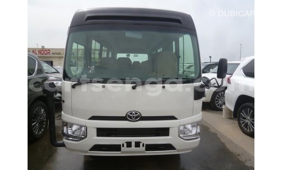 Nunua Imported Toyota Coaster White Gari ndani ya Import - Dubai nchini Hhohho Nunua Imported Toyota Coaster White Gari ndani ya Import - Dubai nchini Hhohho