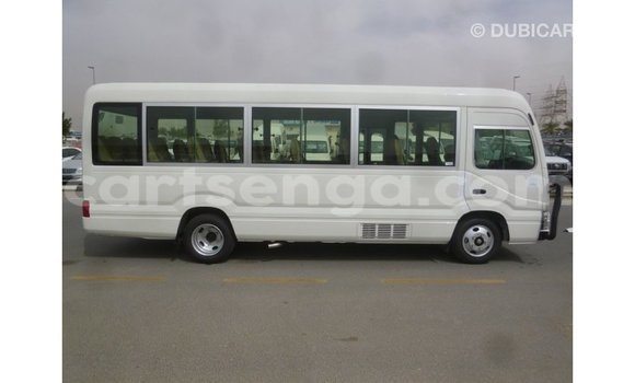 Nunua Imported Toyota Coaster White Gari ndani ya Import - Dubai nchini Hhohho Nunua Imported Toyota Coaster White Gari ndani ya Import - Dubai nchini Hhohho