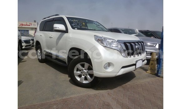 Acheter Import Voiture Toyota Prado Blanc à Import - Dubai, Hhohho Acheter Import Voiture Toyota Prado Blanc à Import - Dubai, Hhohho
