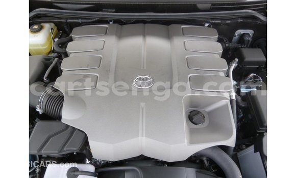 Acheter Import Voiture Toyota Land Cruiser Noir à Import - Dubai, Hhohho Acheter Import Voiture Toyota Land Cruiser Noir à Import - Dubai, Hhohho