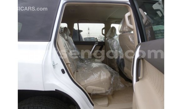 Buy Import Toyota Prado White Car in Import - Dubai in Hhohho Buy Import Toyota Prado White Car in Import - Dubai in Hhohho