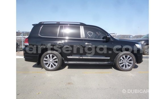 Nunua Imported Toyota Land Cruiser Black Gari ndani ya Import - Dubai nchini Hhohho Nunua Imported Toyota Land Cruiser Black Gari ndani ya Import - Dubai nchini Hhohho