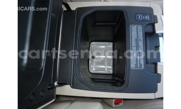 Nunua Imported Toyota Land Cruiser Black Gari ndani ya Import - Dubai nchini Hhohho Nunua Imported Toyota Land Cruiser Black Gari ndani ya Import - Dubai nchini Hhohho