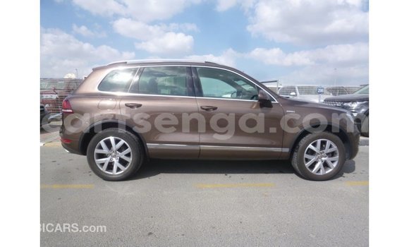 Acheter Import Voiture Volkswagen Touareg Marron à Import - Dubai, Hhohho Acheter Import Voiture Volkswagen Touareg Marron à Import - Dubai, Hhohho