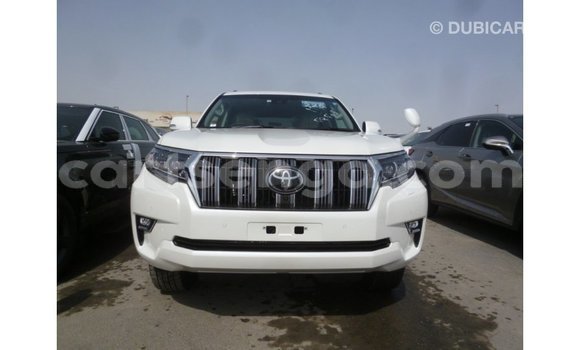 Acheter Import Voiture Toyota Prado Blanc à Import - Dubai, Hhohho Acheter Import Voiture Toyota Prado Blanc à Import - Dubai, Hhohho