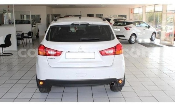 Buy Used Mitsubishi ASX White Car in Hlatikulu in Shiselweni District Buy Used Mitsubishi ASX White Car in Hlatikulu in Shiselweni District