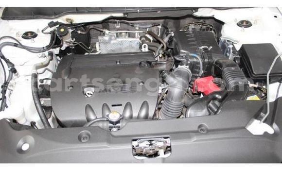 Buy Used Mitsubishi ASX White Car in Hlatikulu in Shiselweni District Buy Used Mitsubishi ASX White Car in Hlatikulu in Shiselweni District