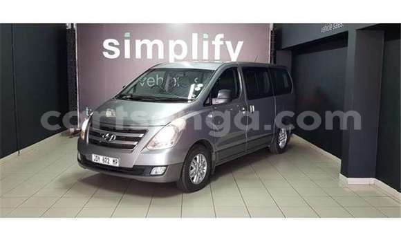 Nunua Ilio tumika Hyundai H1 Silver Gari ndani ya Manzini nchini Manzini Nunua Ilio tumika Hyundai H1 Silver Gari ndani ya Manzini nchini Manzini