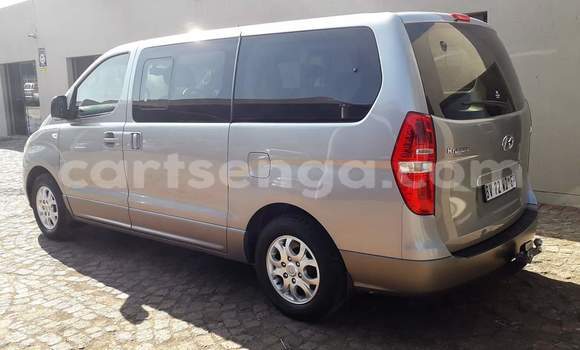 Acheter Occasion Voiture Hyundai H1 Gris à Big Bend, Lubombo Acheter Occasion Voiture Hyundai H1 Gris à Big Bend, Lubombo