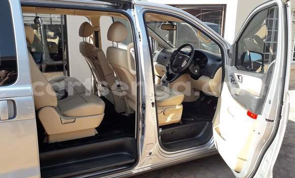 Acheter Occasion Voiture Hyundai H1 Gris à Big Bend, Lubombo Acheter Occasion Voiture Hyundai H1 Gris à Big Bend, Lubombo