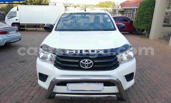 Buy Used Toyota Hilux White Car in Manzini in Manzini Buy Used Toyota Hilux White Car in Manzini in Manzini