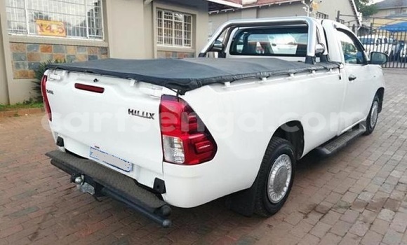 Buy Used Toyota Hilux White Car in Manzini in Manzini Buy Used Toyota Hilux White Car in Manzini in Manzini