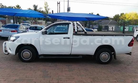 Buy Used Toyota Hilux White Car in Manzini in Manzini Buy Used Toyota Hilux White Car in Manzini in Manzini
