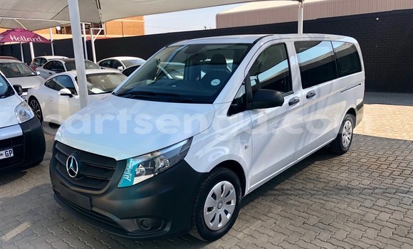 Acheter Occasion Voiture Mercedes‒Benz Vito Blanc à Malkerns, Manzini Acheter Occasion Voiture Mercedes‒Benz Vito Blanc à Malkerns, Manzini