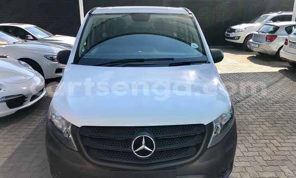 Acheter Occasion Voiture Mercedes‒Benz Vito Blanc à Malkerns, Manzini Acheter Occasion Voiture Mercedes‒Benz Vito Blanc à Malkerns, Manzini