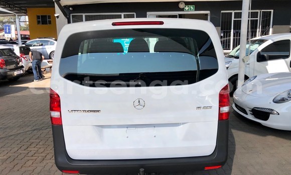 Acheter Occasion Voiture Mercedes‒Benz Vito Blanc à Malkerns, Manzini Acheter Occasion Voiture Mercedes‒Benz Vito Blanc à Malkerns, Manzini