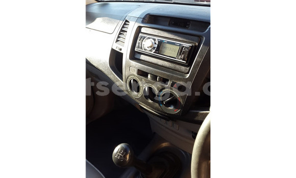 Buy Used Toyota Hilux White Car in Ezulwini in Hhohho Buy Used Toyota Hilux White Car in Ezulwini in Hhohho
