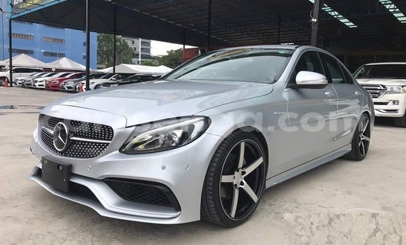 Buy Used Mercedes‒Benz C–Class Silver Car in Ezulwini in Hhohho Buy Used Mercedes‒Benz C–Class Silver Car in Ezulwini in Hhohho