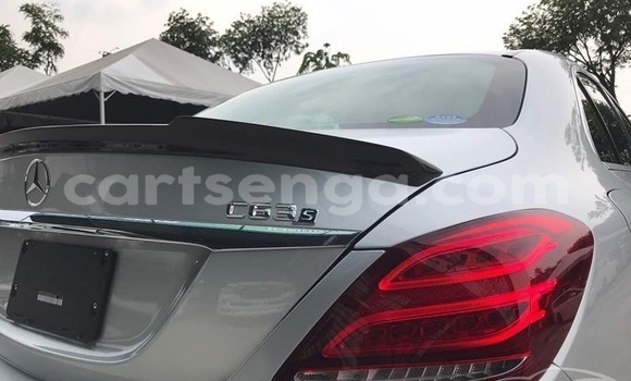 Buy Used Mercedes‒Benz C–Class Silver Car in Ezulwini in Hhohho Buy Used Mercedes‒Benz C–Class Silver Car in Ezulwini in Hhohho