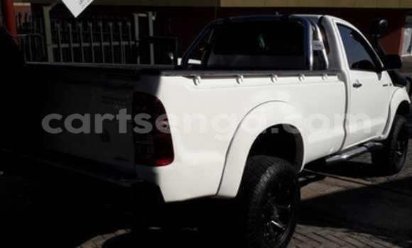 Buy Used Toyota Hilux White Car in Manzini in Manzini Buy Used Toyota Hilux White Car in Manzini in Manzini