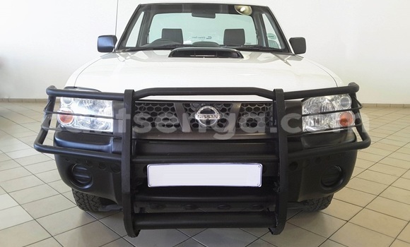 Buy Used Nissan Hardbody White Car in Mhlambanyatsi in Manzini Buy Used Nissan Hardbody White Car in Mhlambanyatsi in Manzini