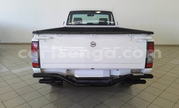 Buy Used Nissan Hardbody White Car in Mhlambanyatsi in Manzini Buy Used Nissan Hardbody White Car in Mhlambanyatsi in Manzini