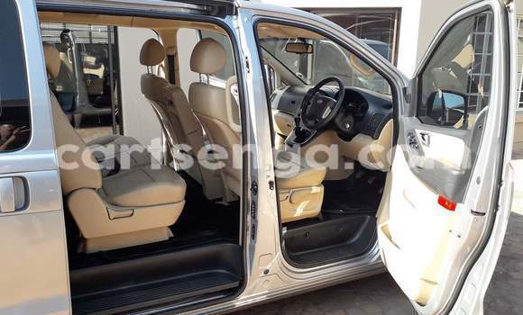 Acheter Occasion Voiture Hyundai H1 Gris à Big Bend, Lubombo District Acheter Occasion Voiture Hyundai H1 Gris à Big Bend, Lubombo District