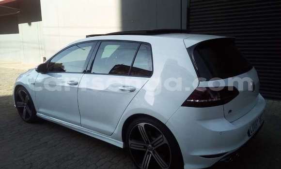 Buy Used Volkswagen Golf White Car in Bhunya in Manzini Buy Used Volkswagen Golf White Car in Bhunya in Manzini